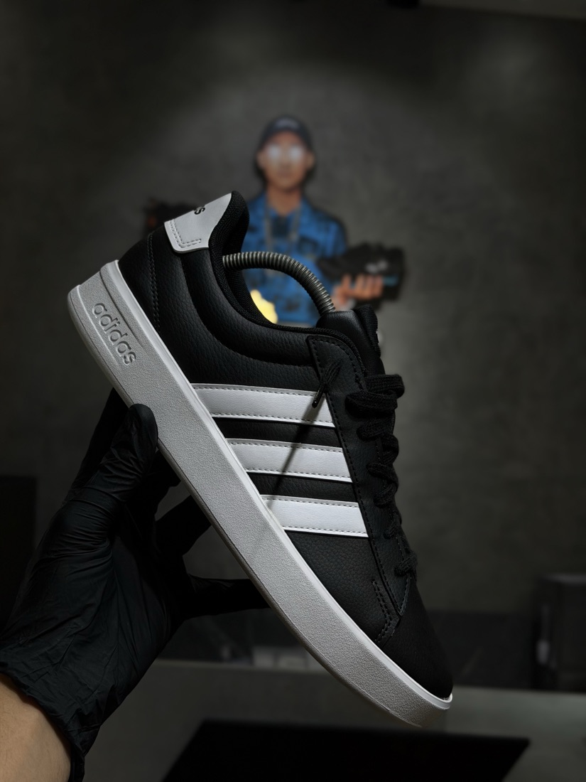 Adidas Grand Court